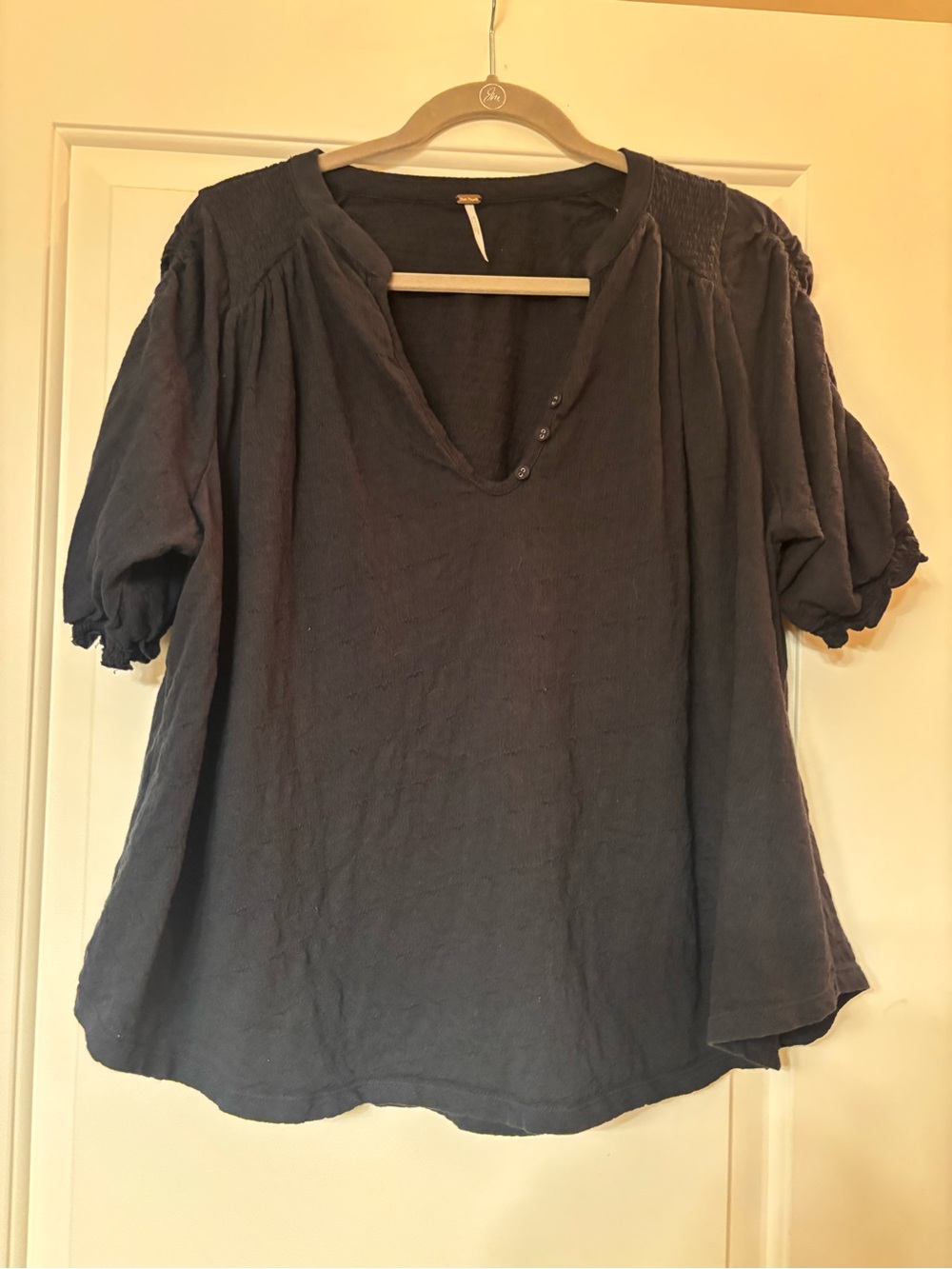 Like New. Free People Women's Washed Black V-Neck Puff Sleeve Top. Size Large.